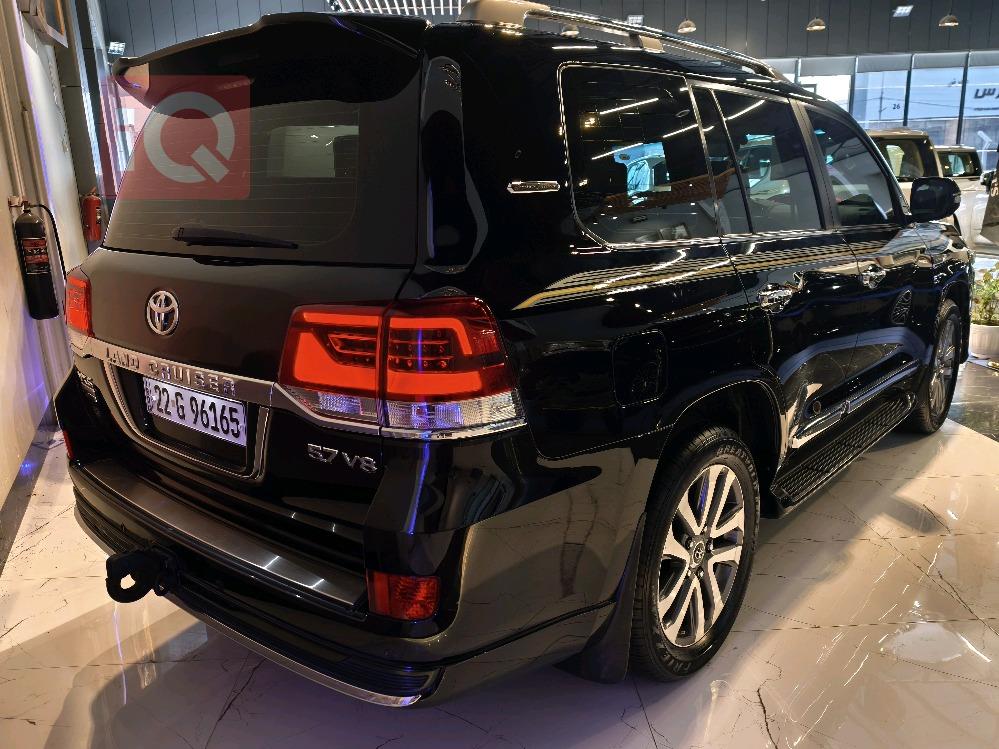 تويوتا لاندكروزر